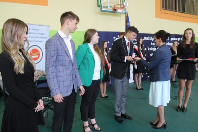 Zakończenie roku szkolnego maturzystów w I LO w Bełchatowie