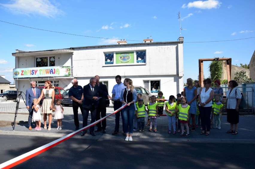 Ulica Ofiar Gór Morzewskich w Chodzieży: Symboliczne otwarcie wyremontowanego odcinka [FOTO]