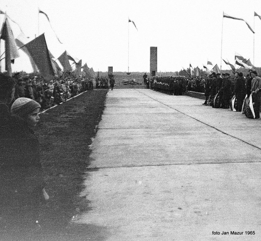 Zdjęcia archiwalne z obchodów wybuchu II wojny światowej w...
