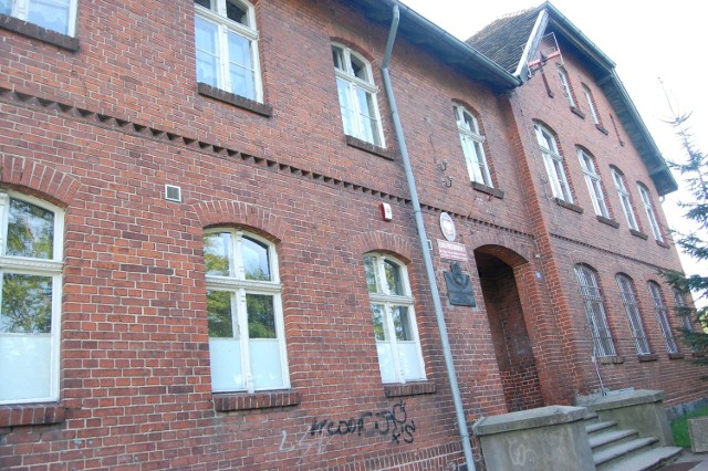 "Górny" budynek po Szkole Podstawowej nr 3 w Malborku