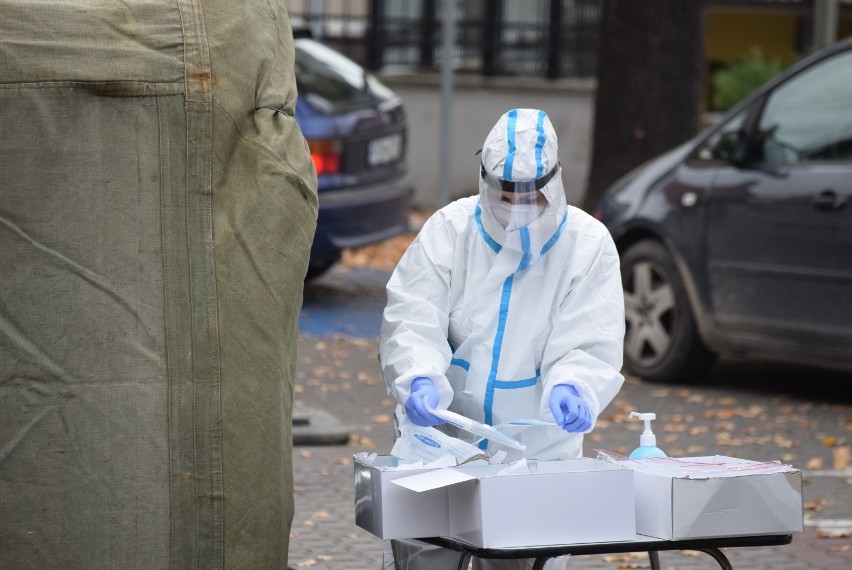 Koronawirus Wielkopolska. W powiecie gnieźnieńskim kolejna śmierć zakażonego