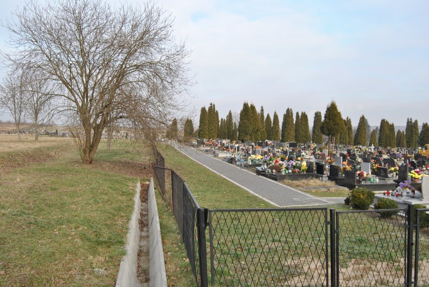 Chrzanów. Cmentarz komunalny zostanie powiększony