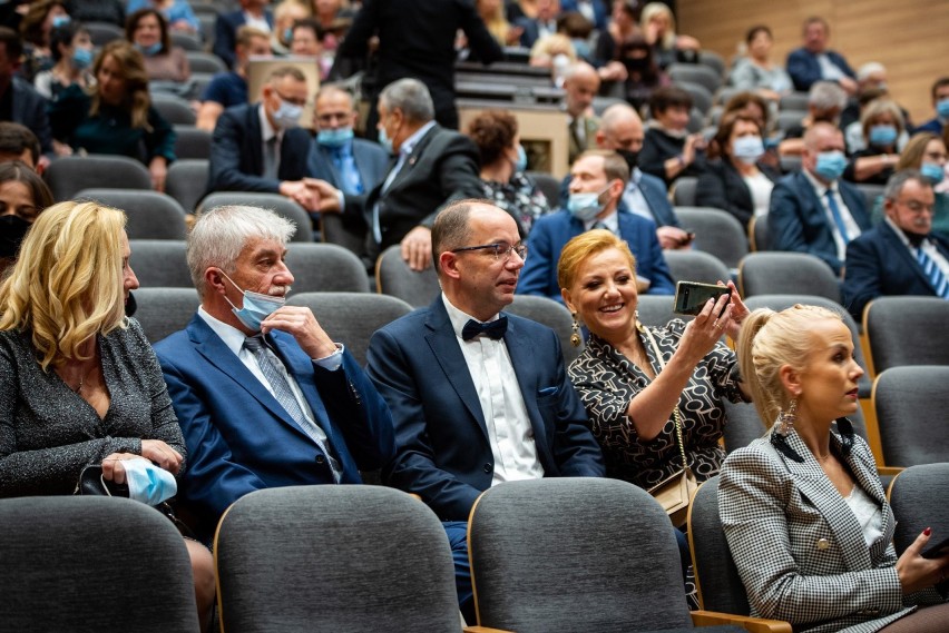 Nowy Targ. Miejskie Centrum Kultury oficjalnie otwarte. Budynek robi wrażenie [ZDJĘCIA]