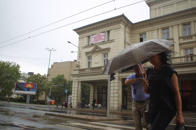 Teatr Ósmego Dnia protestuje przeciw zwolnieniu Ewy Wójciak