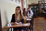 Matura 2019 z języka polskiego w IV LO w Chorzowie. Maturzyści rozpoczynają egzaminy ZDJĘCIA