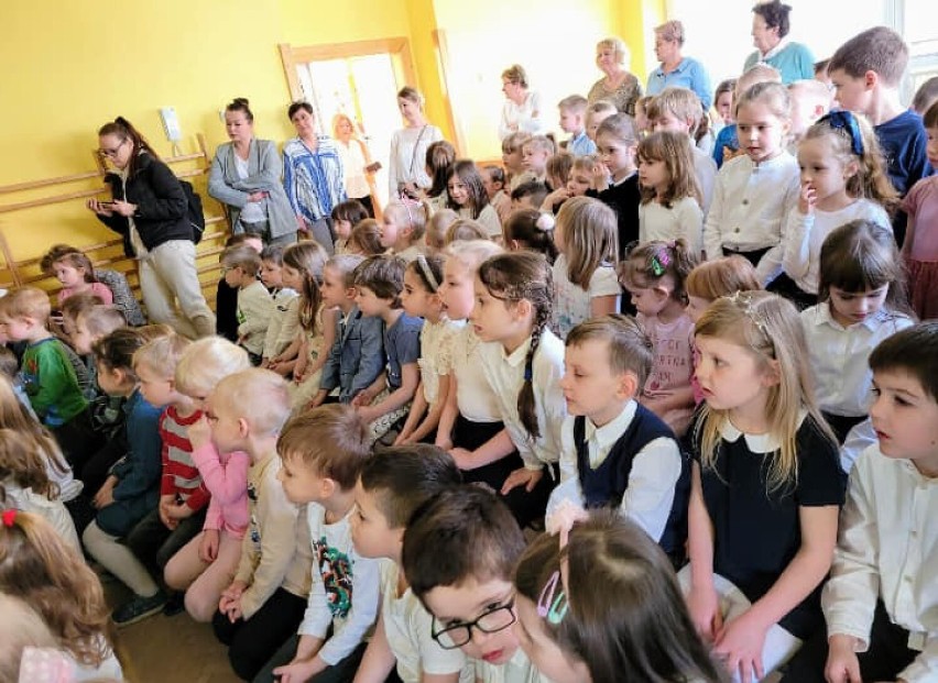 Niezwykłe przedstawienie z okazji rocznicy Chrztu Polski w Przedszkolu Samorządowym numer 5 w Kielcach. Zobacz zdjęcia