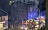 Pożar w Dąbrowie Górniczej. Ogień pojawił się w jednym z budynków przy Majakowskiego