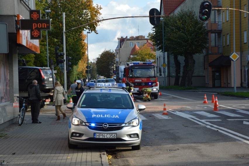 Poranna kolizja aut na skrzyżowaniu Wolności i Armii Krajowej w Lęborku