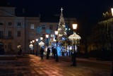 Atrakcje na Starym Rynku – Wigilia przed ratuszem i świąteczne akcje TVN i RMF FM