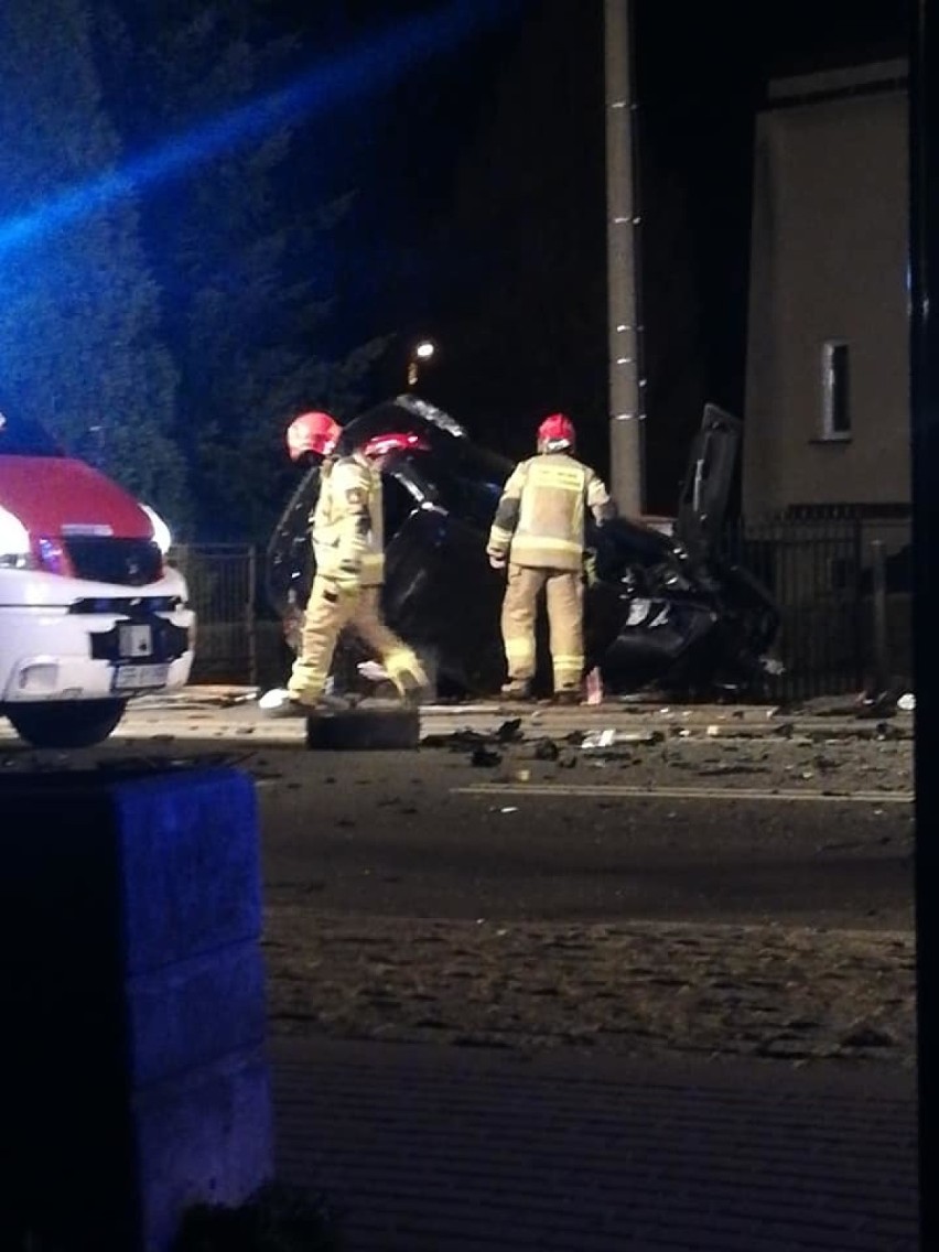 Poważny wypadek na Raciborskiej w Rybniku. Kierowca zbiegł