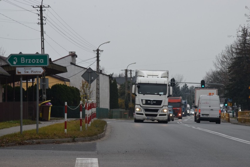 Pikieta na drodze krajowej 74 w Białej - 26 listopada 2021...