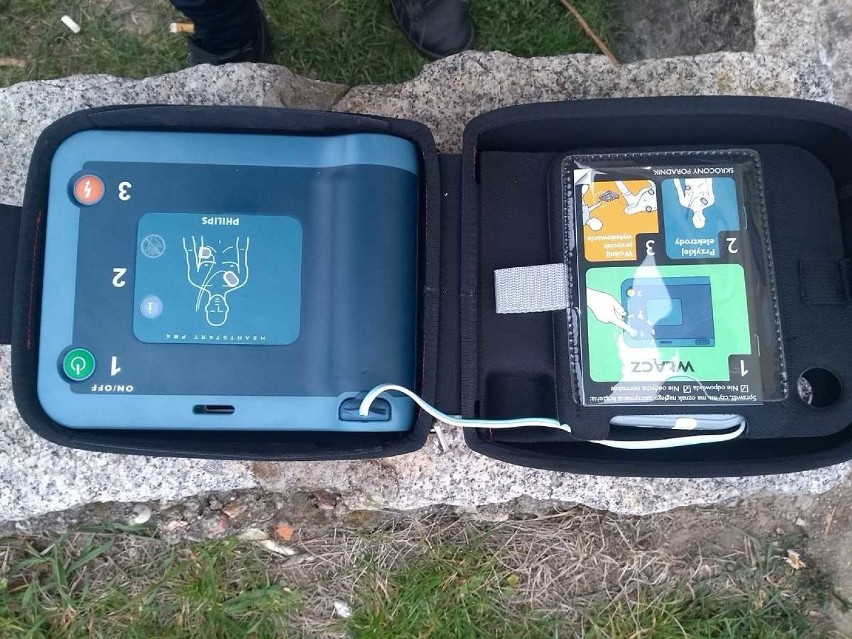 Kolejny mobilny defibrylator w gminie. Zakupiono go dla OSP 