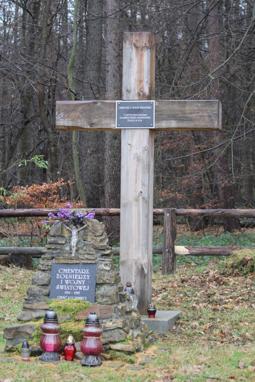 Cmentarz z okresu I wojny światowej w Bałwinie w gm....