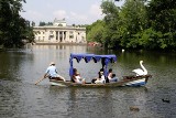 Pianistki grają w Łazienkach