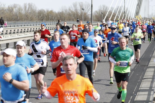 PZU Półmaraton Warszawski 2016, zdjęcia z biegu. Pokonaliście 21 kilometrów! [GALERIA 7]