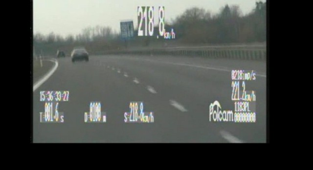 Pirat drogowy pędził autostradą A2 prawie 220 km/h