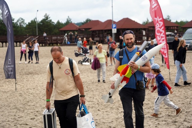 Konstruktorzy rakiet z Polski, Czech i Słowacji spotkali się na Pustyni Błędowskiej