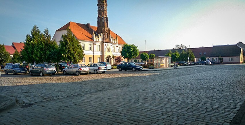 Kostka granitowa z rawickiego rynku trafi na rynek w Sarnowie? Mieszkańcy podzieleni [WYPOWIEDZI]