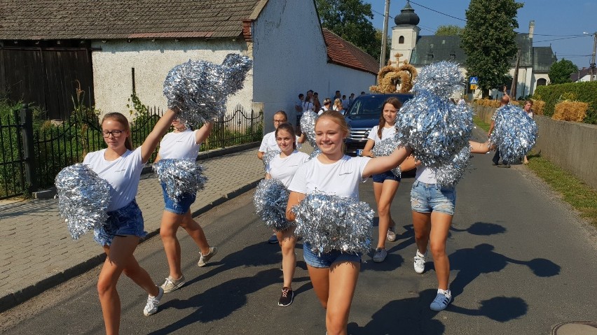 Dożynki gminy Strzelce Opolskie w Rozmierzy 2019. Tłumy na święcie plonów