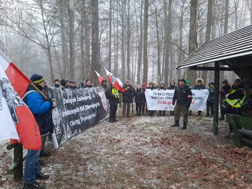 Patriotyczny i ekstremalny marsz w śnieżycy. ZDJĘCIA! 