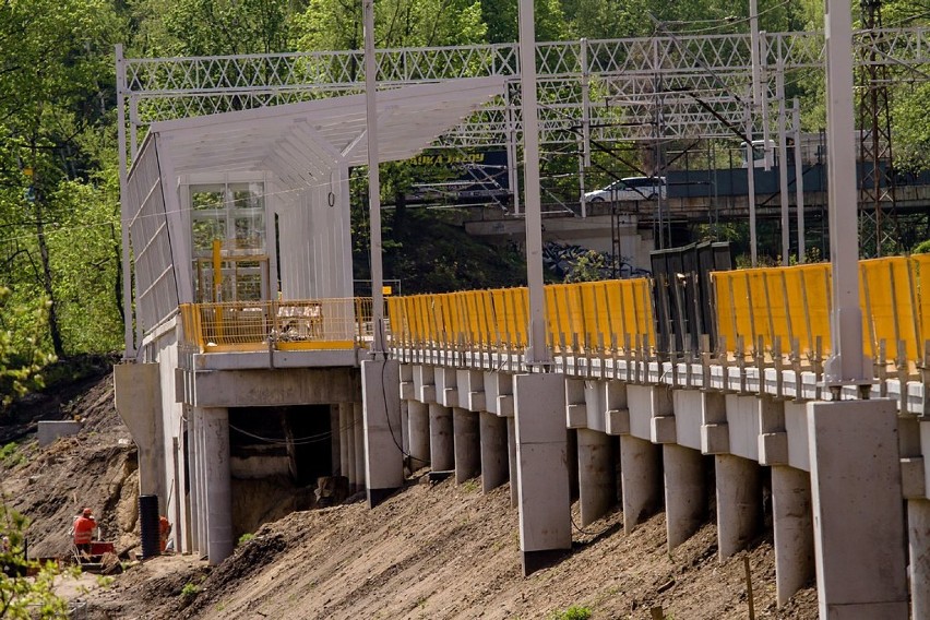 Teren budowy przystanku Wałbrzych Śródmieście sprawdzony georadarem (ZDJĘCIA i FILM)  