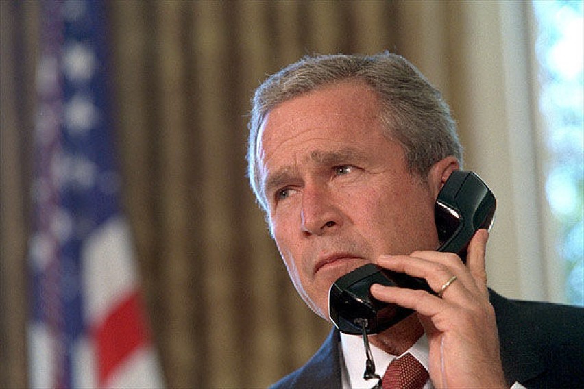 Telefonujący 11 września 2001 r. George Bush...