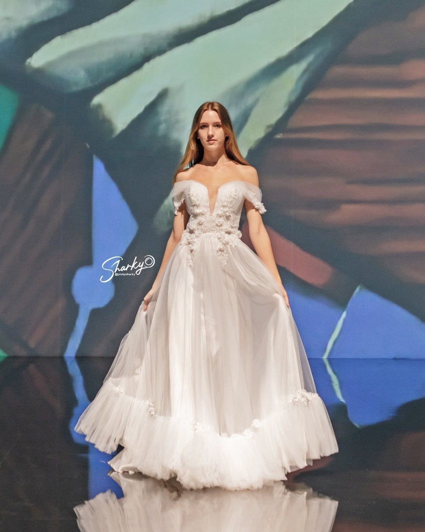Diana Walkiewicz olśniła swoimi projektami publiczność pokazów mody w Dubaju. Zobacz niesamowite suknie ślubne radomskiej projektantki