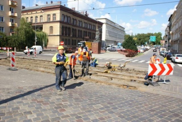 Przyczyną przedłużenia prac MPK jest gaz ulatniający się  z ...