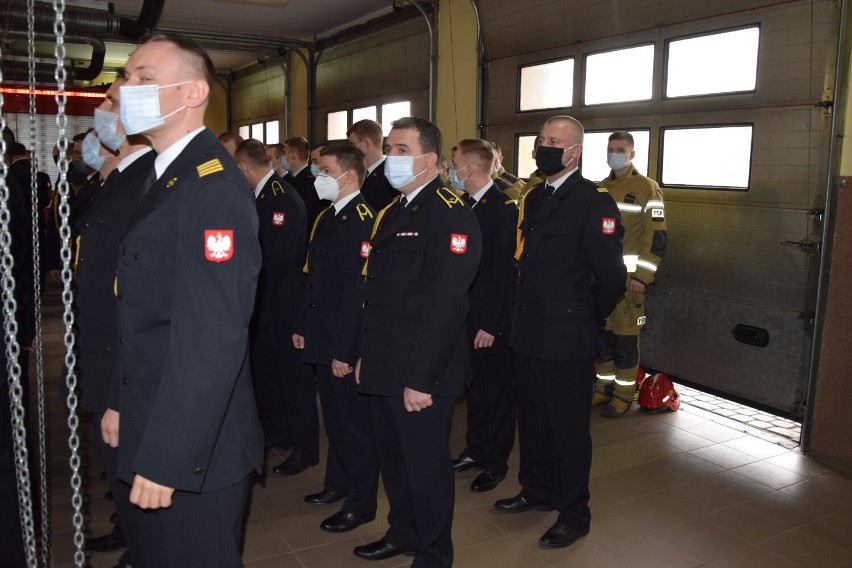 Zmiana władzy w wieluńskiej straży pożarnej. Uroczyste pożegnanie komendanta Tomasza Lewińskiego ZDJĘCIA