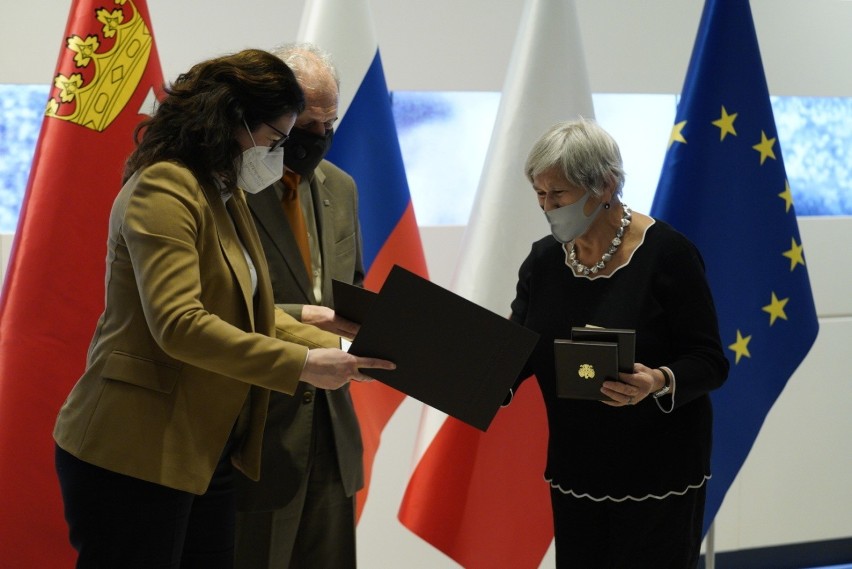 Tatiana Yankelevich odbiera Medale Wdzięczności