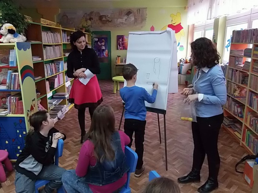 Spotkanie "Kim zostanę" w bibliotece w Radziejowie