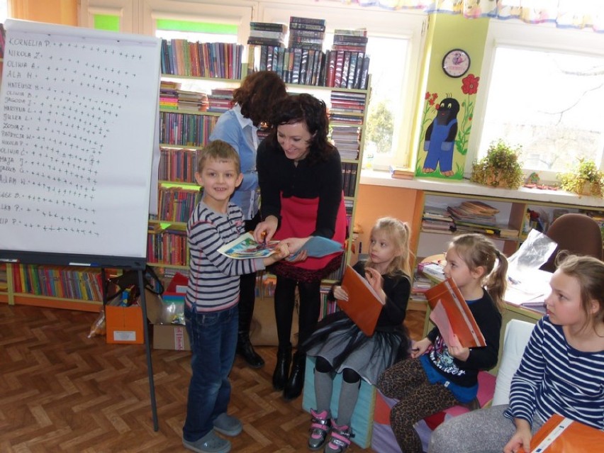 Spotkanie "Kim zostanę" w bibliotece w Radziejowie