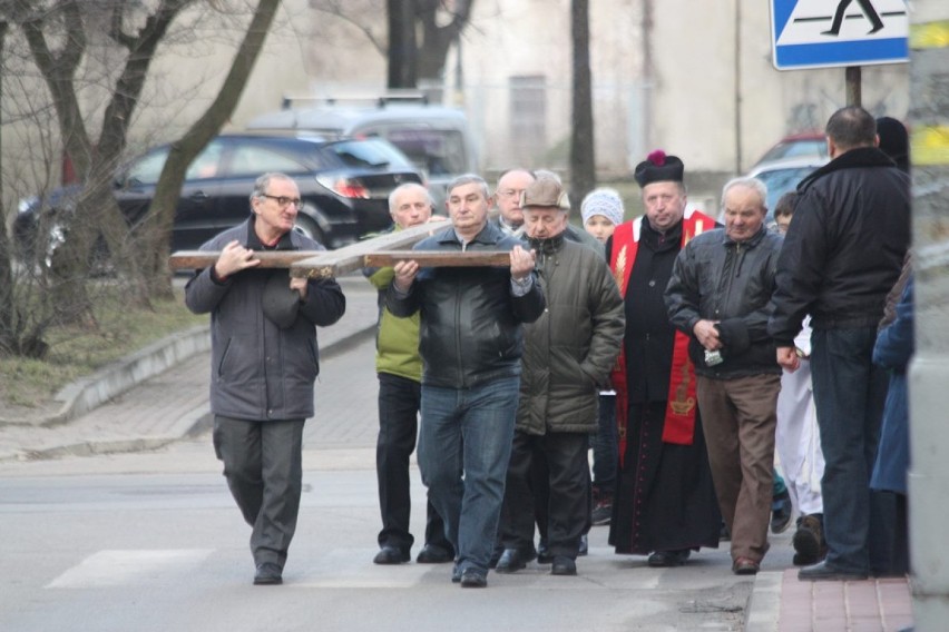 Droga Krzyżowa 2015 w Zawierciu 6 03 2015