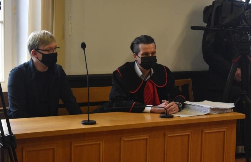 Sąd Rejonowy w Pleszewie w marcu skazał księdza Arkadiusz H. na karę 3 lat pozbawienia wolności