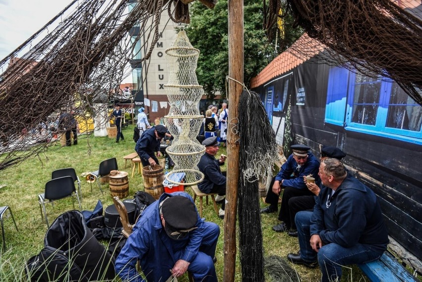 Fischmarkt w Gdańsku. Tradycje targów rybnych na ulicach miasta. ZDJĘCIA