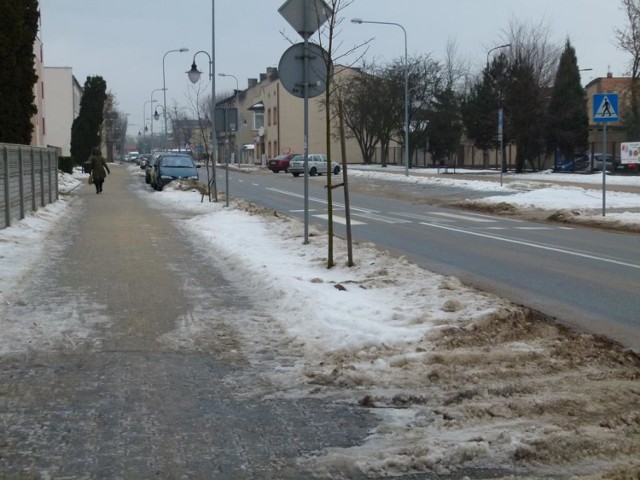 Tak dzisiaj rano ( piatek, 19 luty) wyglądały ulice w  centrum Zduńskiej Woli