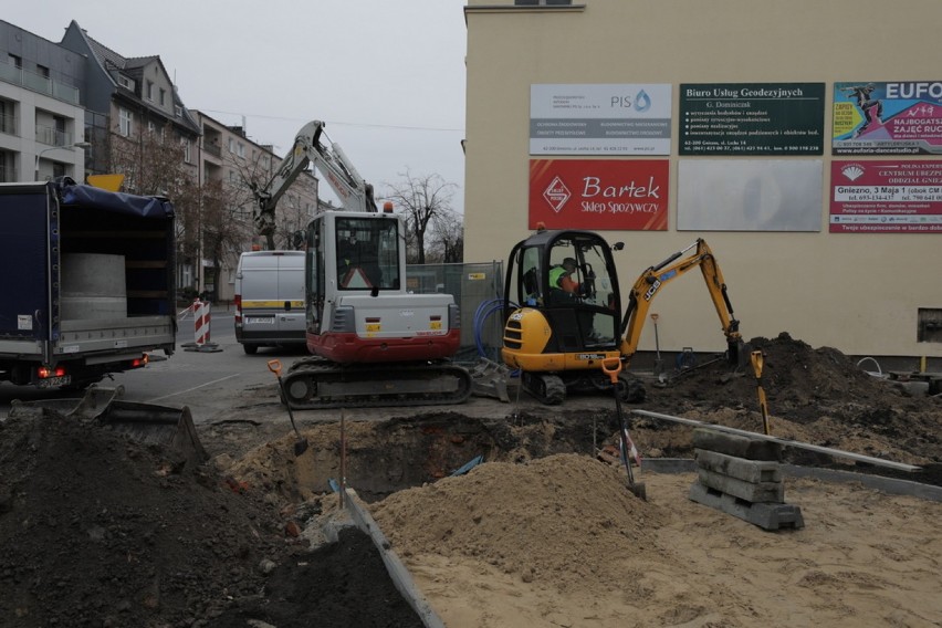 Ulica Lecha Gniezno. Trwa budowa zielonego skweru