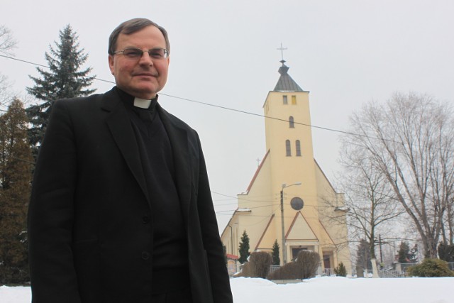 Ksiądz Andrzej Drabik jest proboszczem w Moszczenicy od 14 lat. W tym czasie wiele się tu zmieniło - mówi