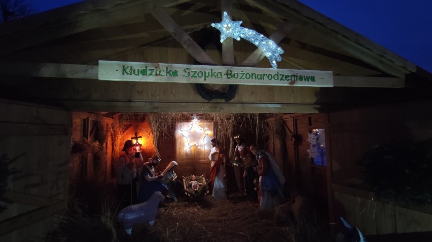 Szopka bożonarodzeniowa w Kłudzicach pod Piotrkowem (gmina Sulejów) 2021. Zobaczcie, jaka piękna! - ZDJĘCIA