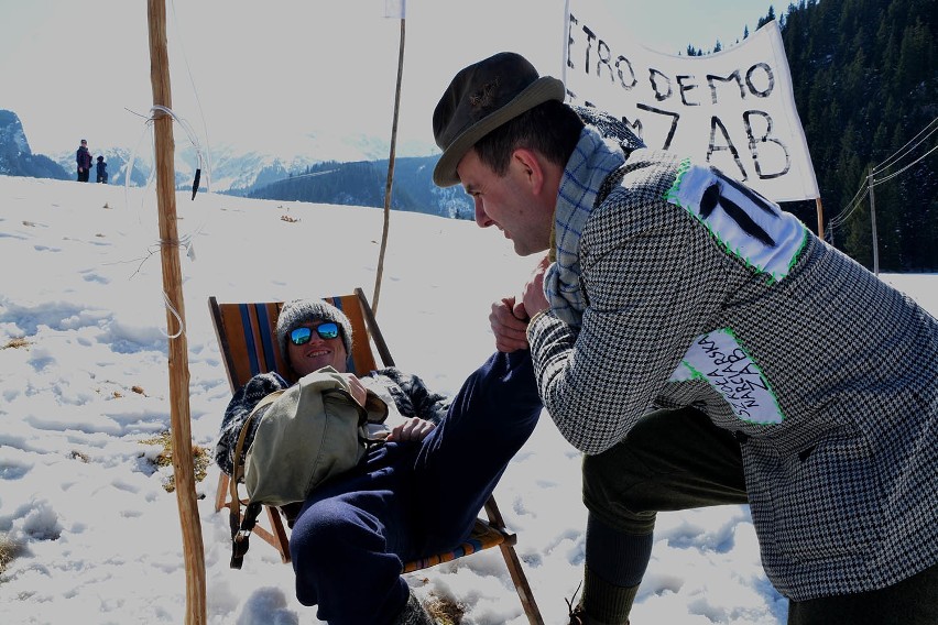 Tatry. Zawody na starych nartach o Wielkanocne Jajo [ZDJĘCIA]