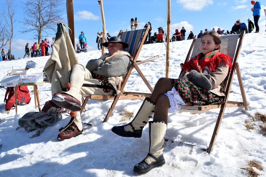 Tatry. Zawody na starych nartach o Wielkanocne Jajo [ZDJĘCIA]