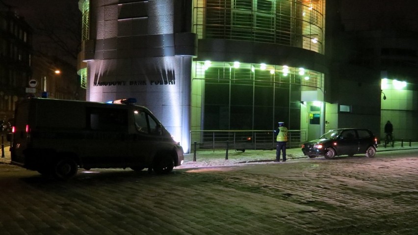 Wrocław: Auto wjechało w bank na Lelewela