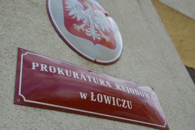 Kobieta pracująca w Prokuraturze Rejonowej w Łowiczu została zawieszona