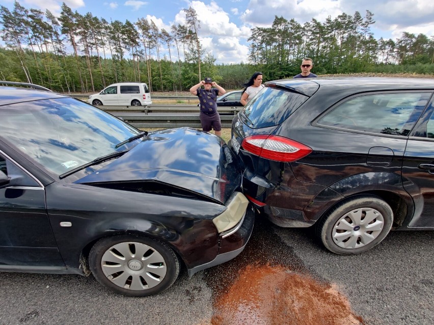 Kolizja czterech samochodów na S3 pod Goleniowem