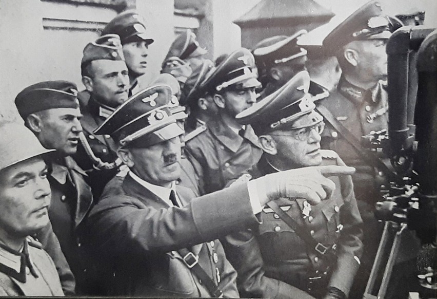 Adolf Hitler w Warszawie