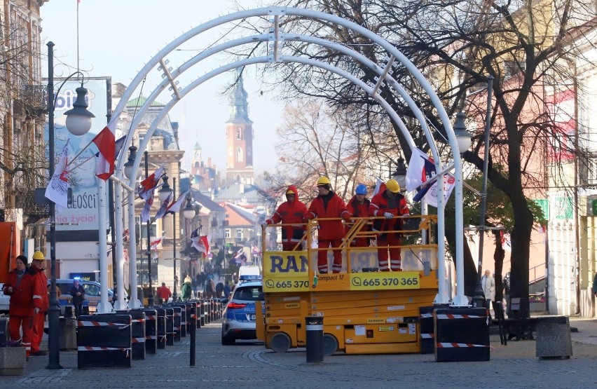 Jak co roku tuż przed świętami Bożego Narodzenia na deptaku...