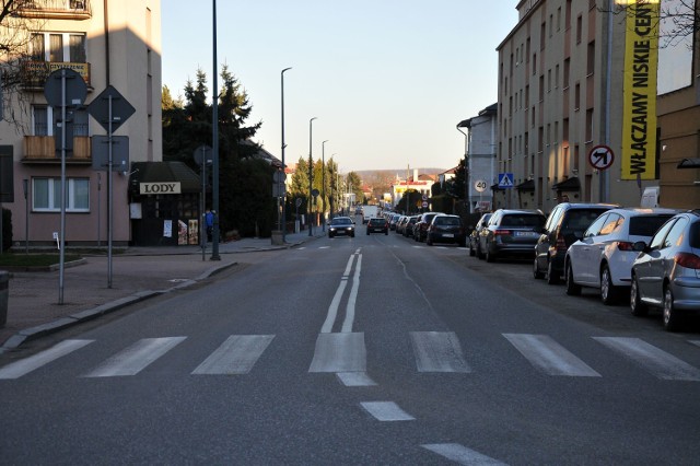 Straż Miejska interweniowała Jaśle w ub. roku 981 razy - ukarali kierowców mandatami lub pouczeniami. Zobacz, gdzie interwencji drogowych było najwięcej.