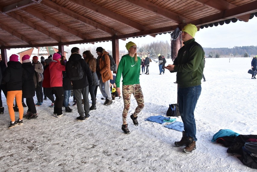 Nad zalewem w Stradomi Wierzchniej morsowali z okazji WOŚP! (1.2)