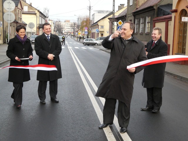 Z radością oddawano do użytku pierwszy odcinek w powiecie zduńskowolskim