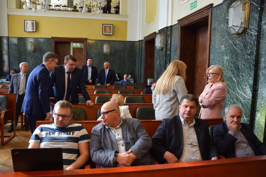 Miasto kupi kolejne akcje Ruchu Chorzów za 2 mln zł ZDJĘCIA